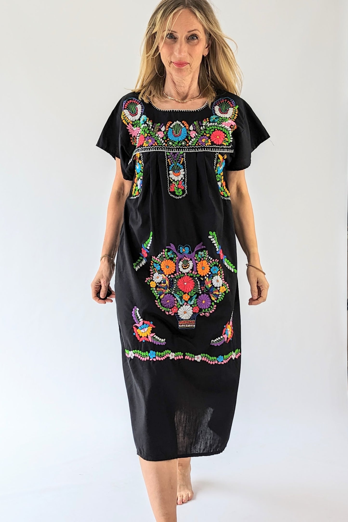 Vintage Embroidered Mexican Beach Dress