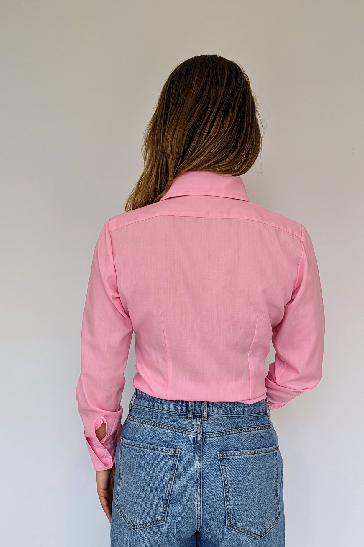 back of 70s pink dagger collar long sleeve shirt