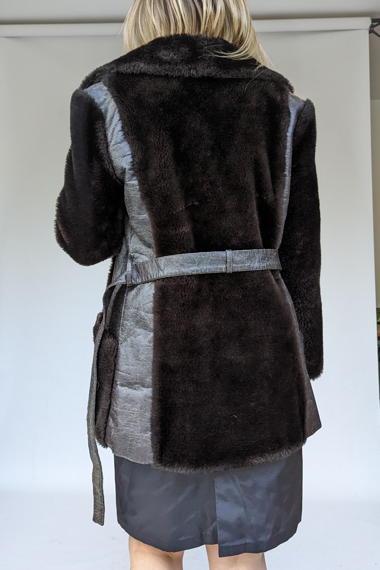 faux fur vintage 60s coat
