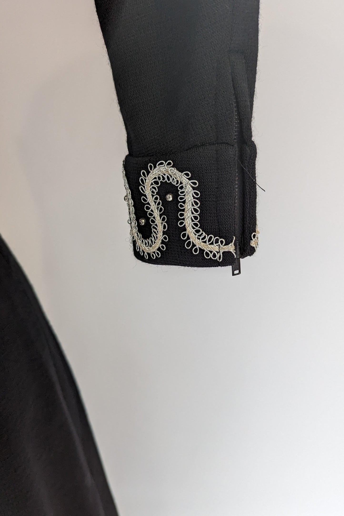 Zip cuffs on Jean Varon dress