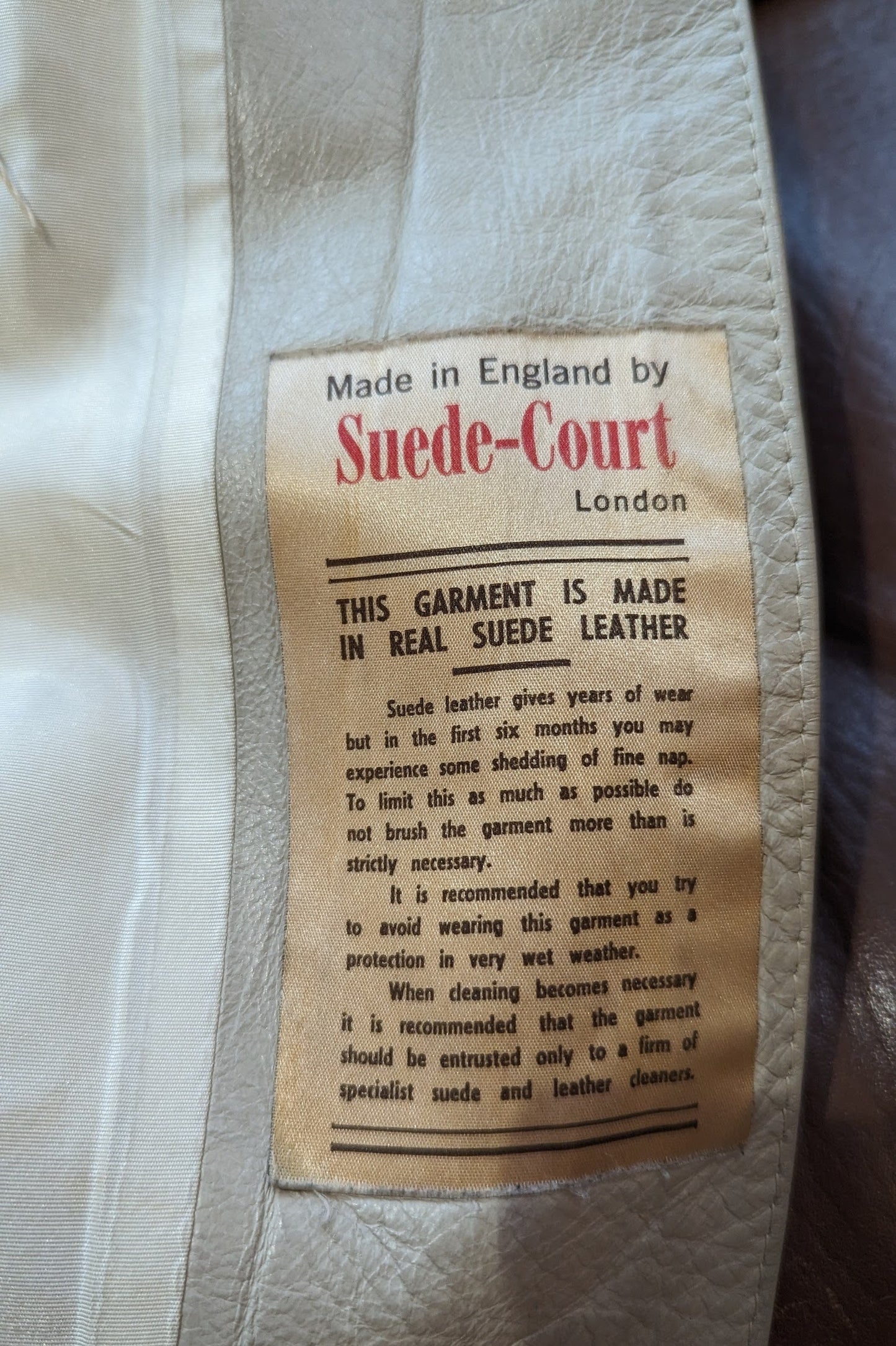 Suede Court London 60s label