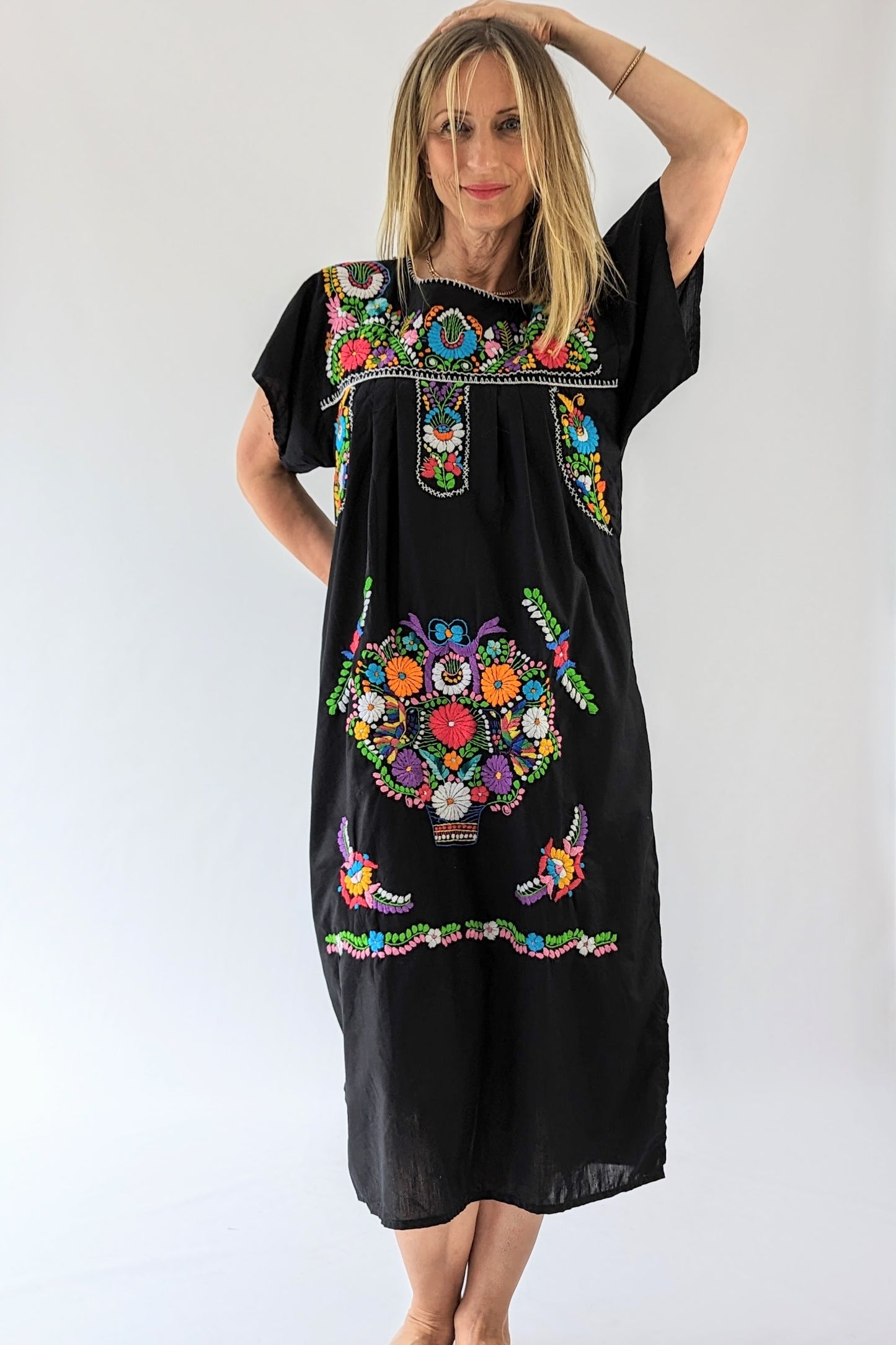 Vintage Embroidered Mexican Beach Dress