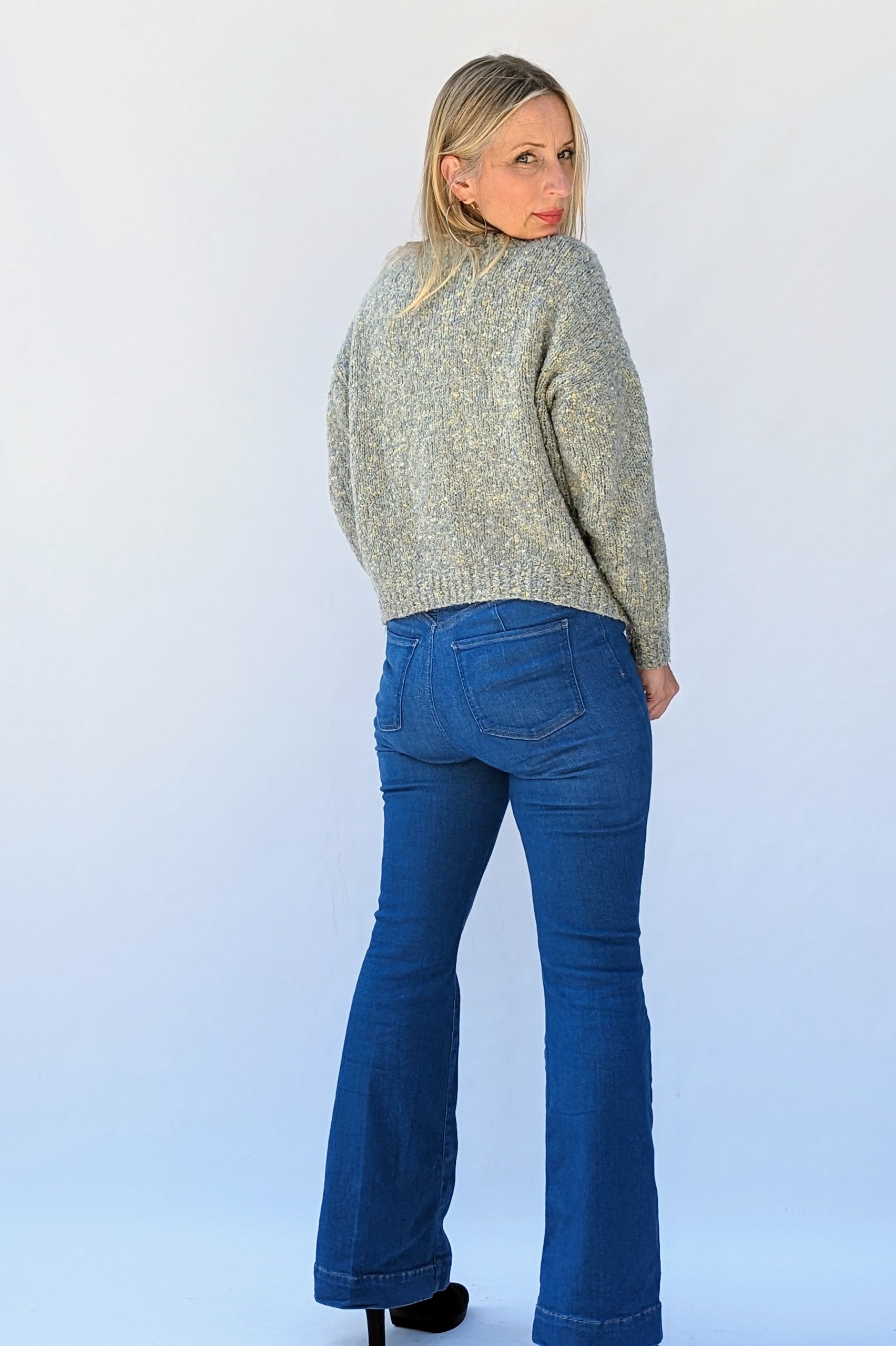 grey-yellow-vintage-jumper
