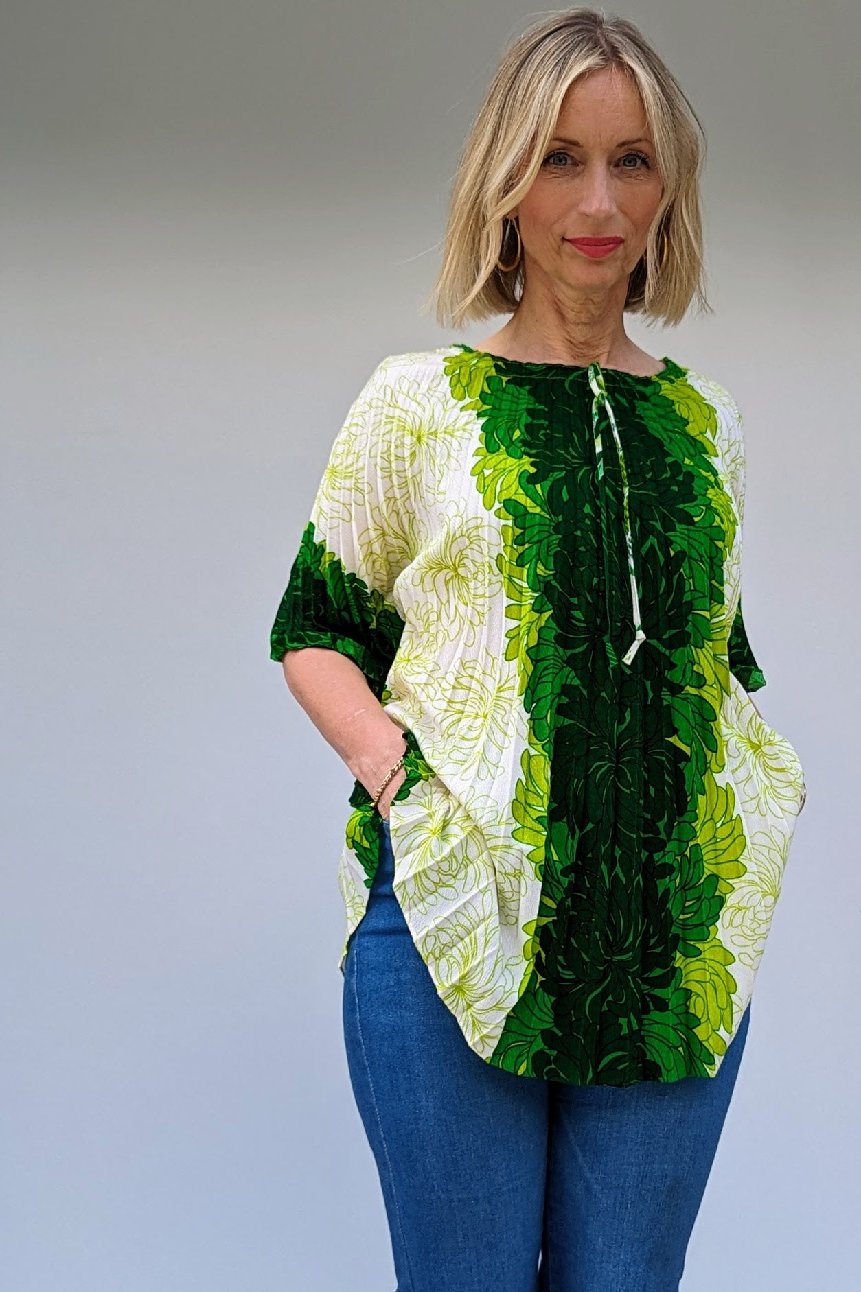 1960s vintage hawaiian pleated accordian summer beach ware tropical top
