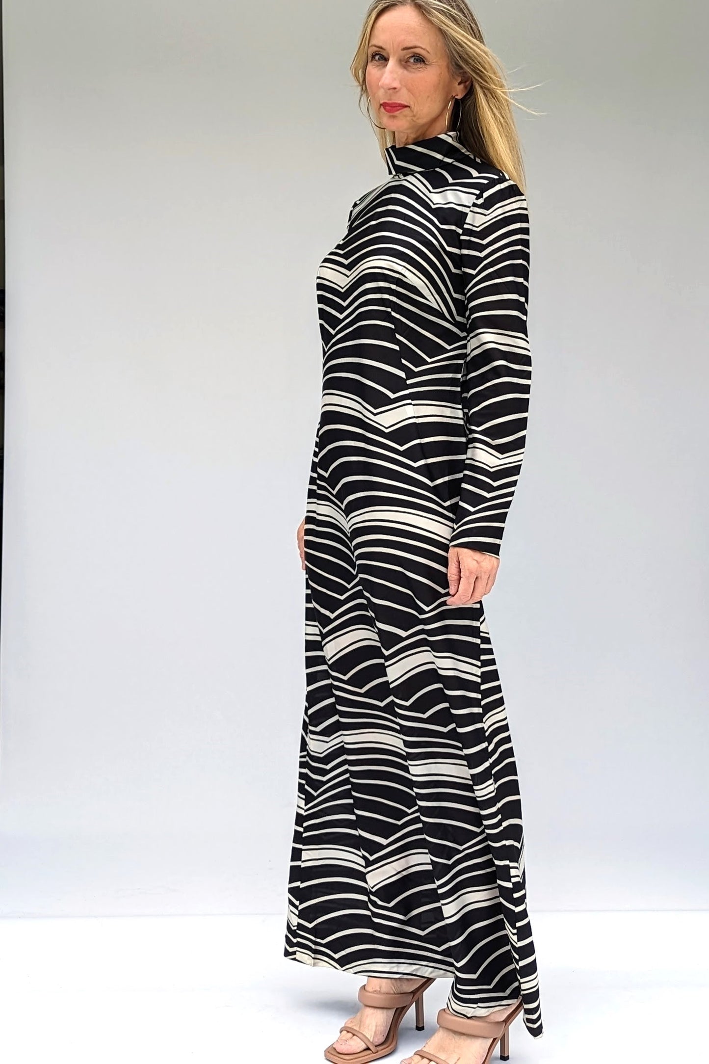 Black and white print maxi dress