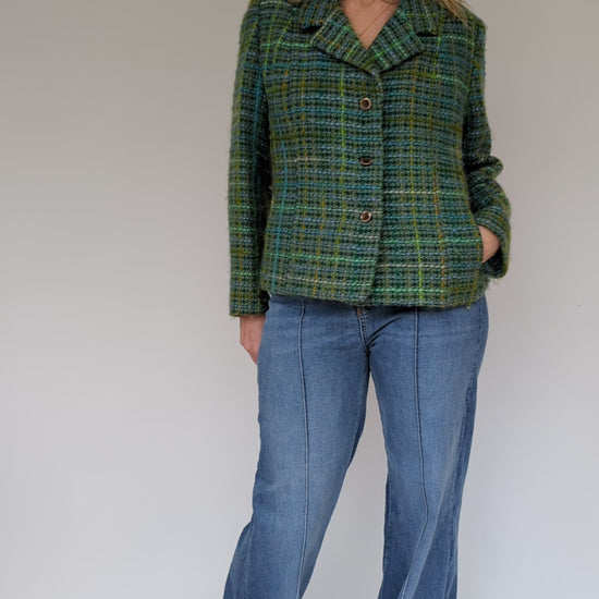 video showing vintage 60s pure wool tweed jacket