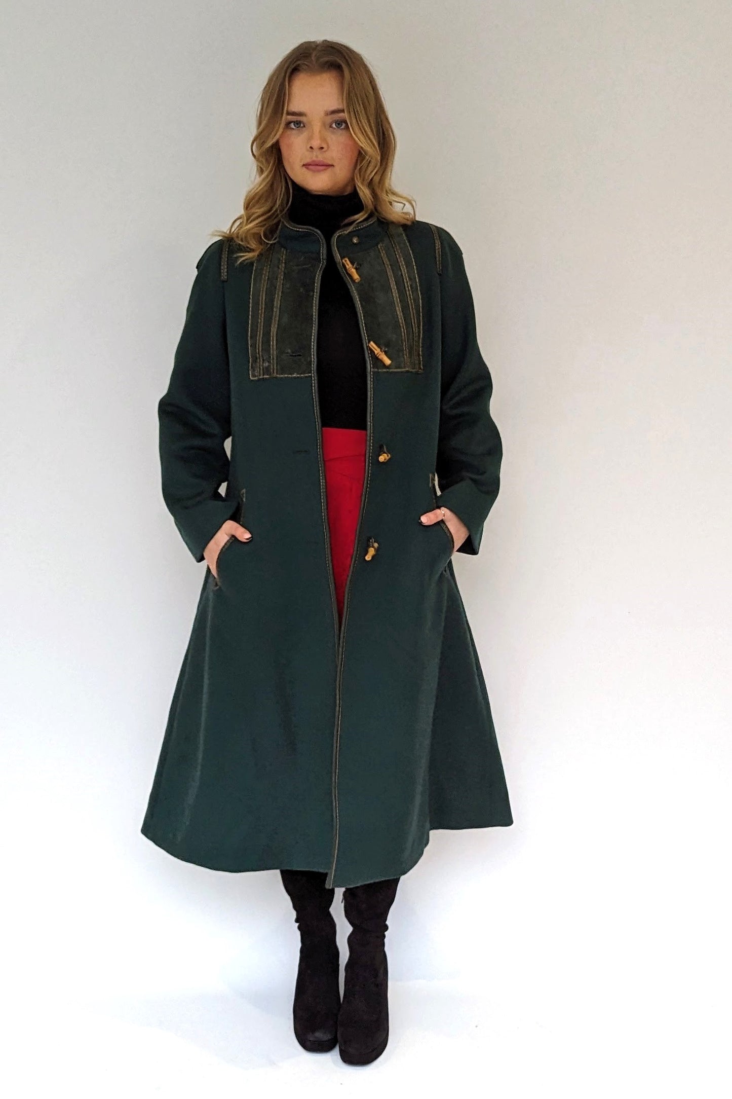 Green wool vintage coat with pockets