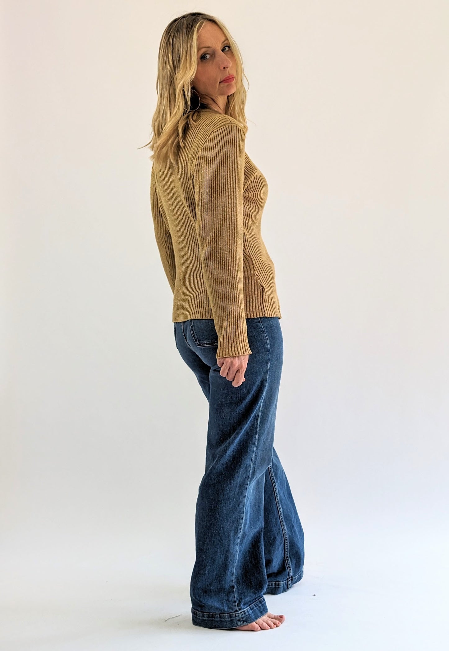 Ribbed smart cardigan with ornate buttons