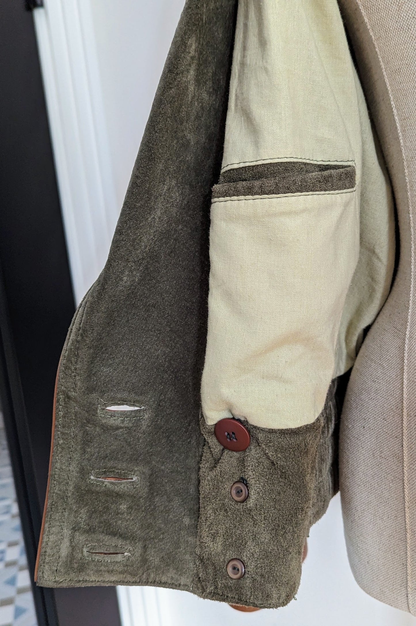Vintage short grey suede coat