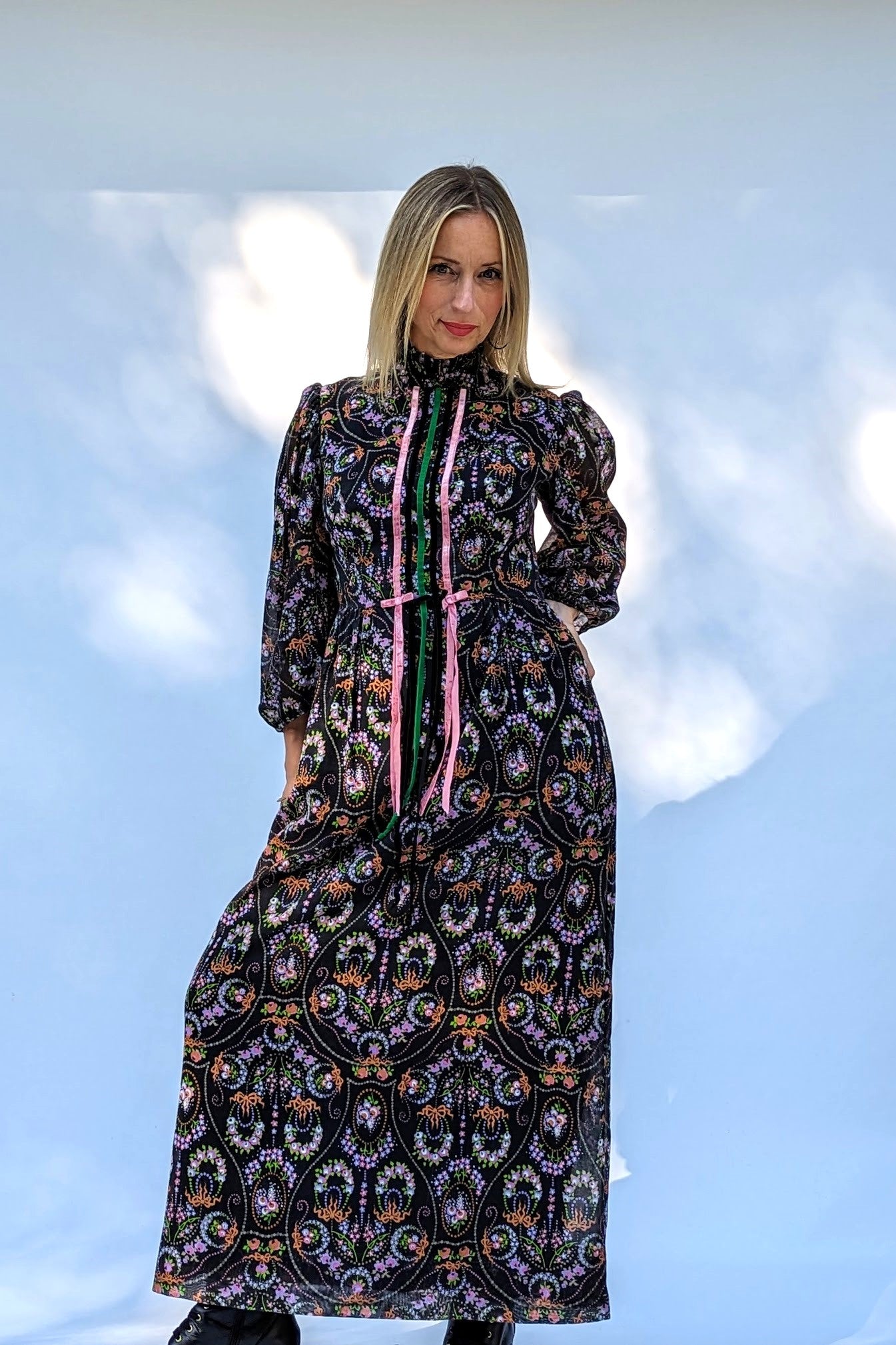 70s maxi dresses uk Maxi Dresses 1970s Style Dresses 1970s Cool Static Long Sleeve Maxi Dress, M