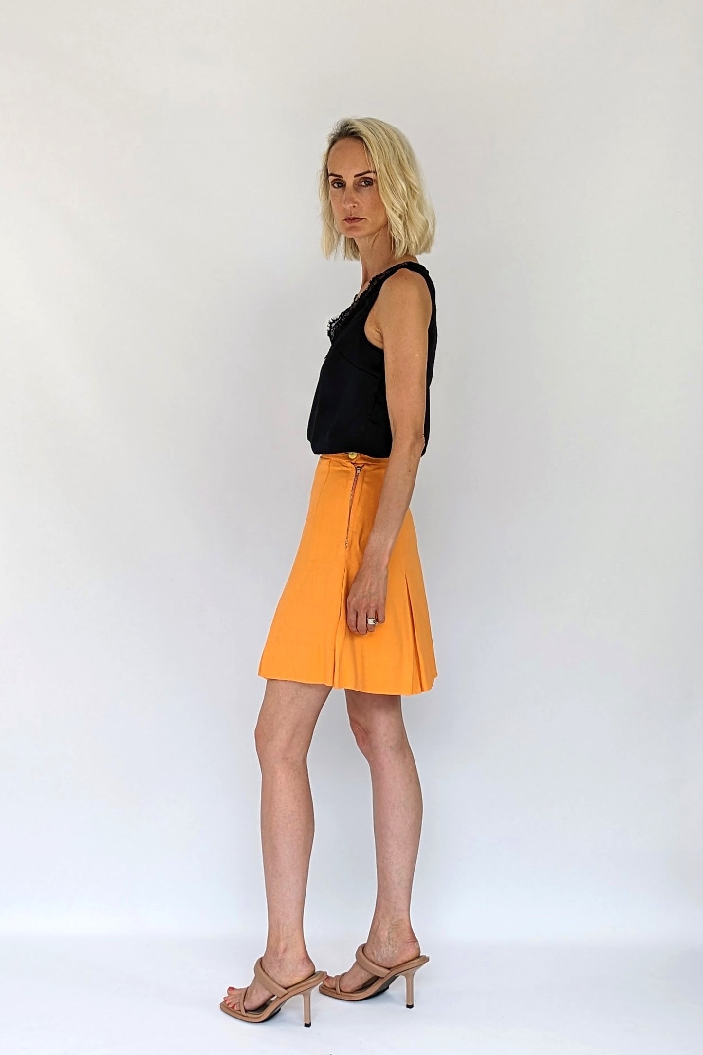 Peach vintage short skirt