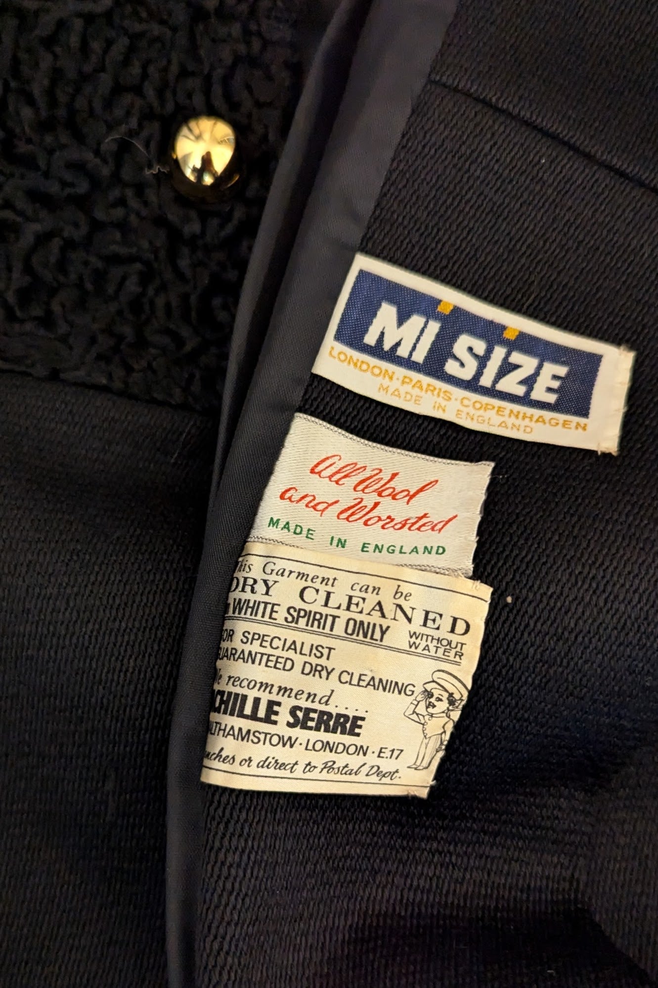 vintage label of 60s vintage black wool coat