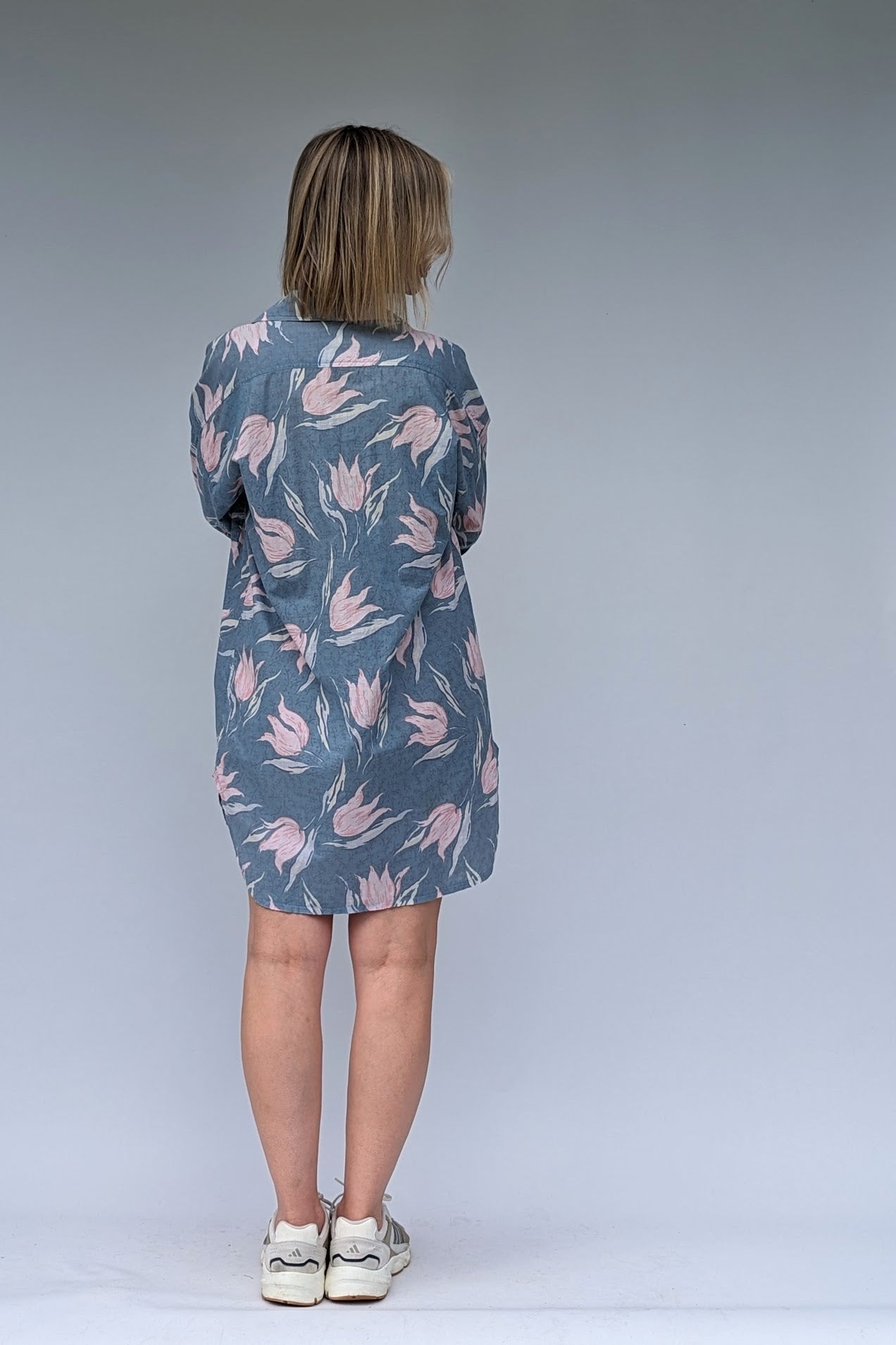 back of 80s laura ashley shirt dress in grey and pink