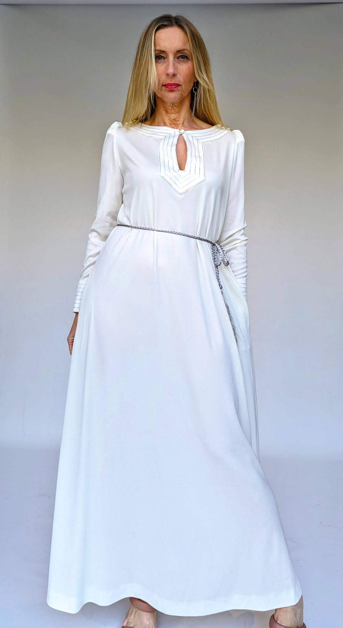 white-long-vintage-dress-70s