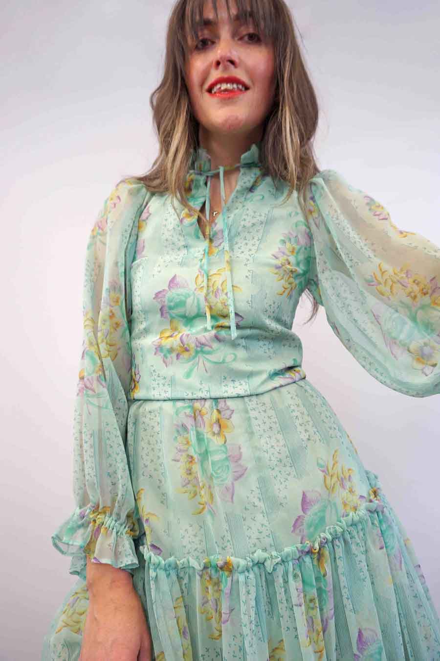 vintage floral 1970s skirt suit