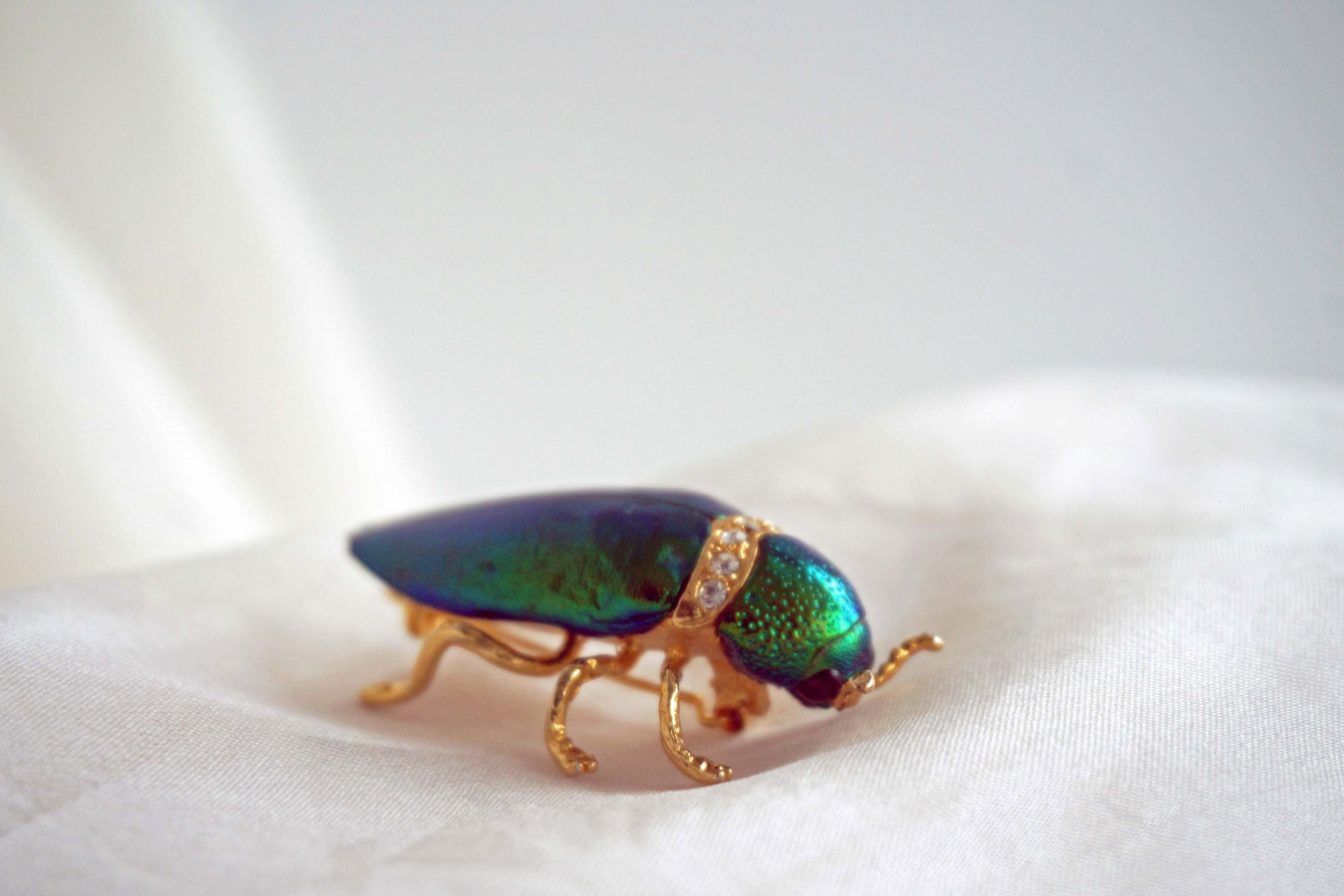 Vintage Iridescent Green Scarab Beetle Brooch, Green Beetle Pin Brooch Gift For Her - Ada's Attic Vintage- 3