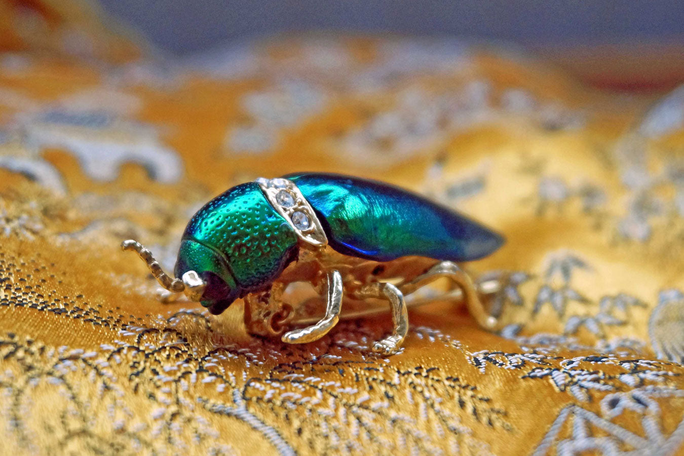 Vintage Iridescent Green Scarab Beetle Brooch, Green Beetle Pin Brooch Gift For Her - Ada's Attic Vintage- 5