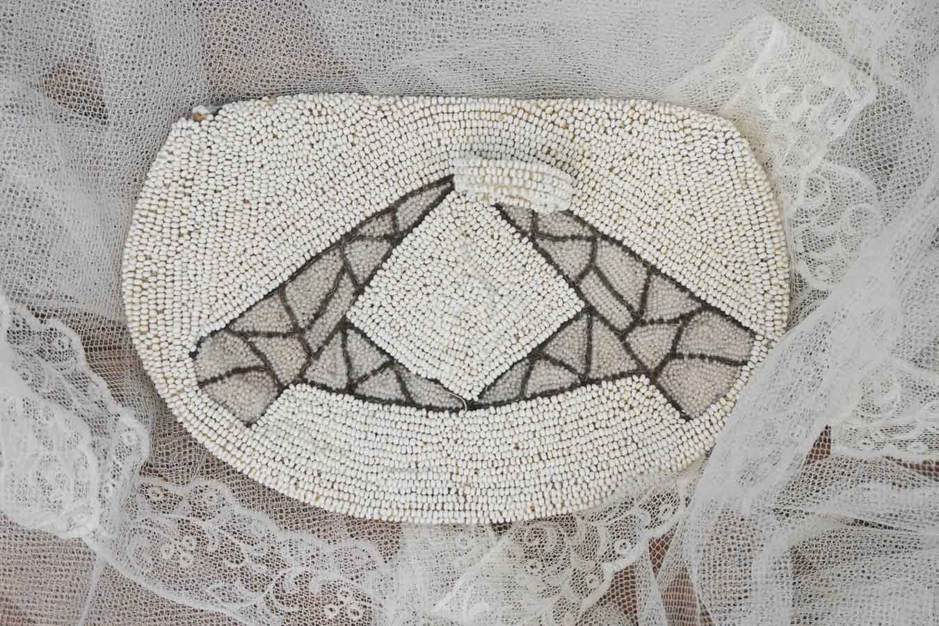 Vintage 1930s Art Deco Glass Beaded Bridal Bag