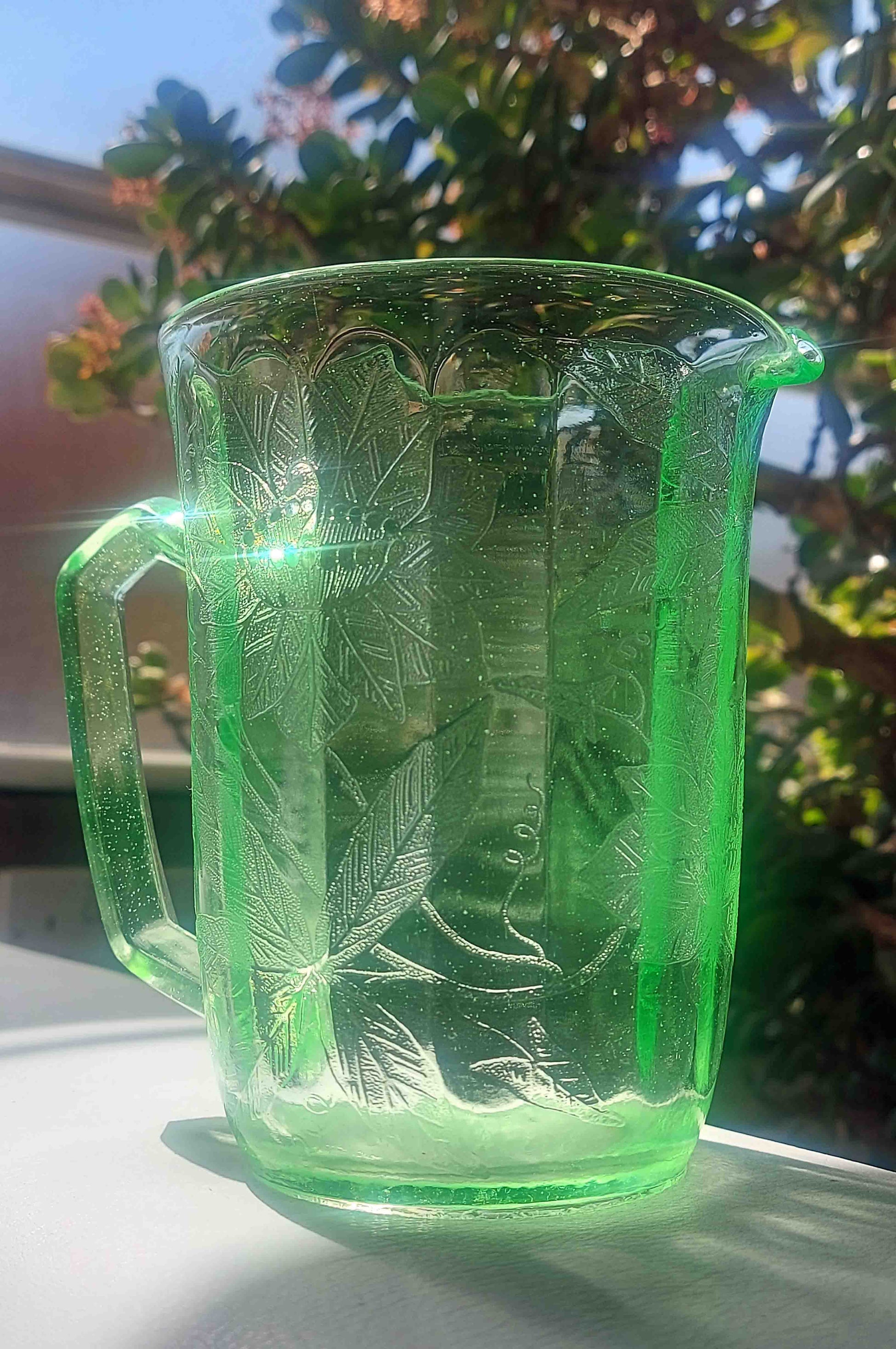  Antique 1930s Green Depression Uranium Floral Jeannette Glass Pitcher
